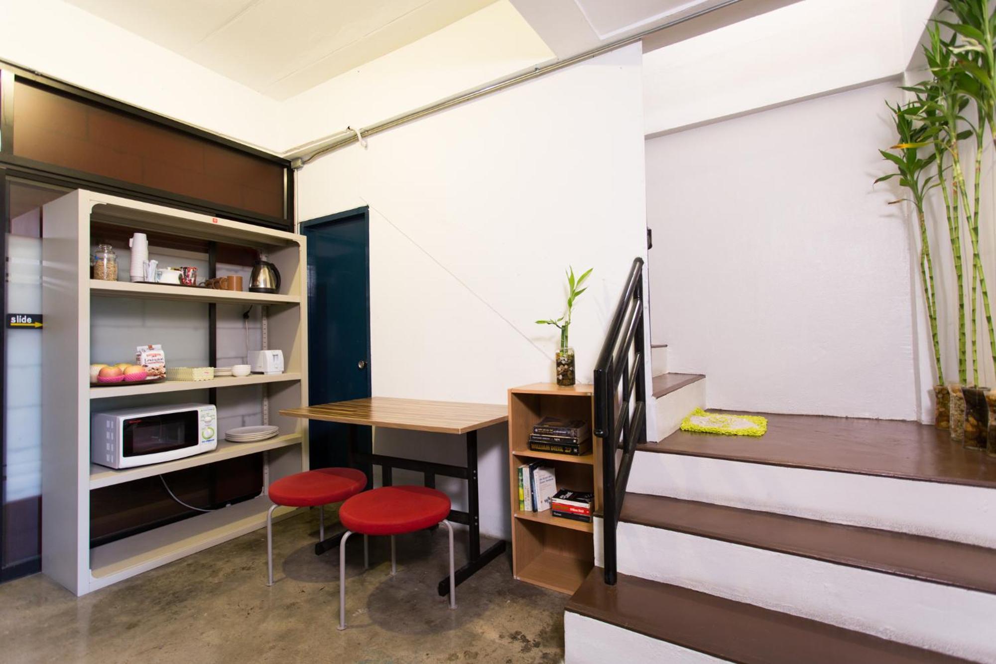 Zz Hostel Chiang Mai Bagian luar foto