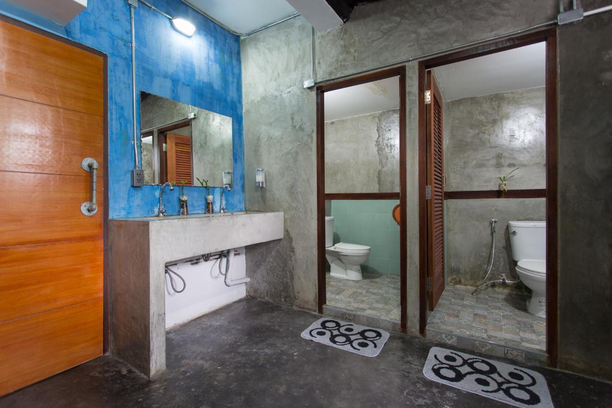 Zz Hostel Chiang Mai Bagian luar foto