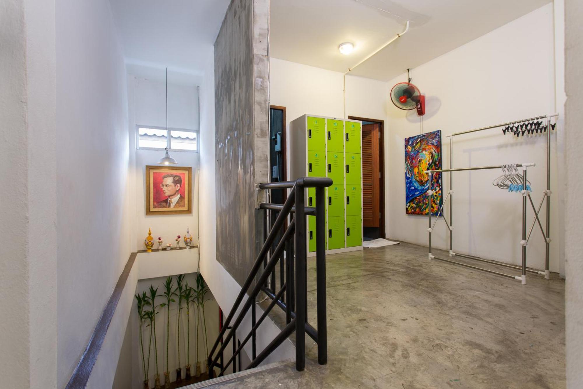 Zz Hostel Chiang Mai Bagian luar foto
