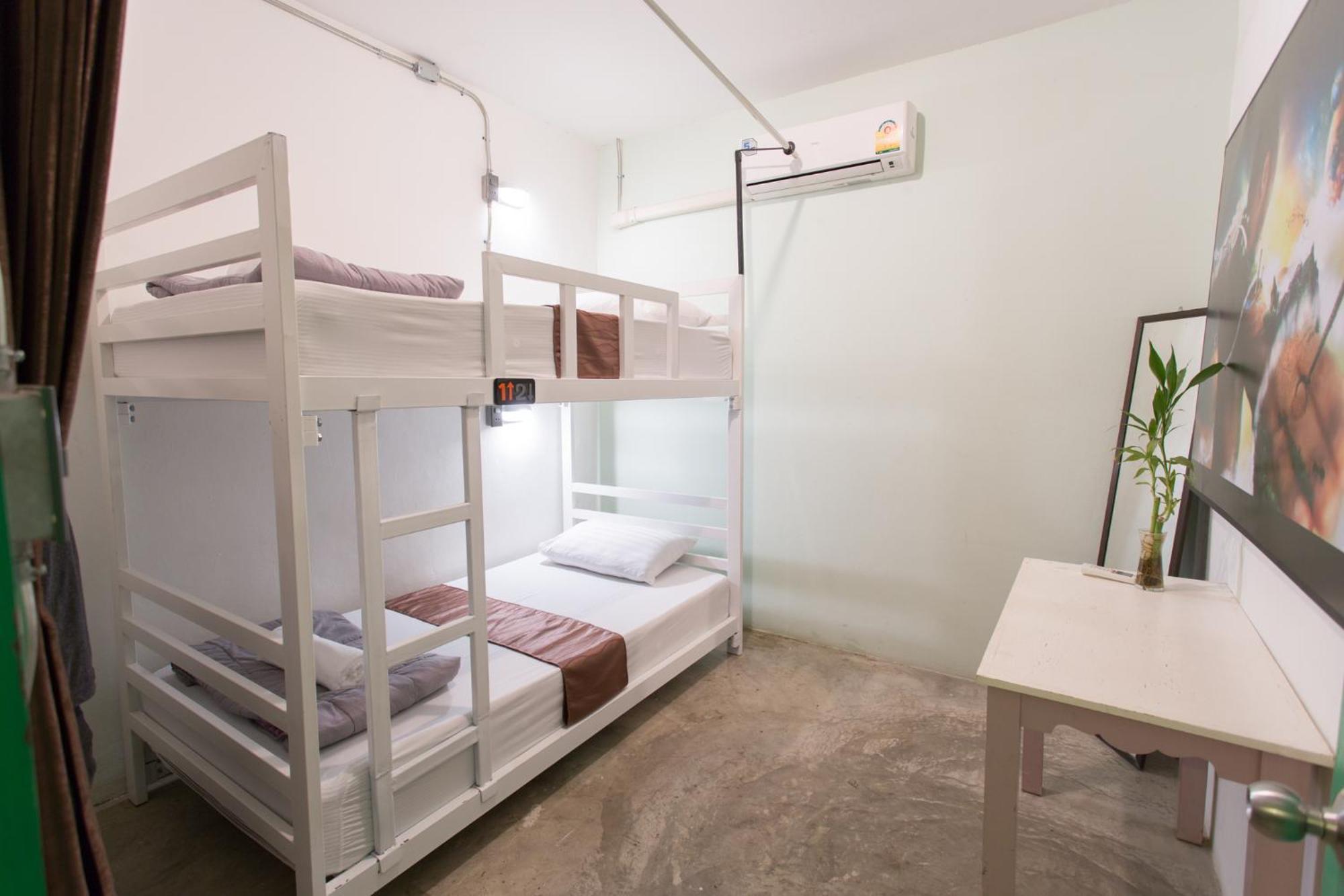 Zz Hostel Chiang Mai Bagian luar foto