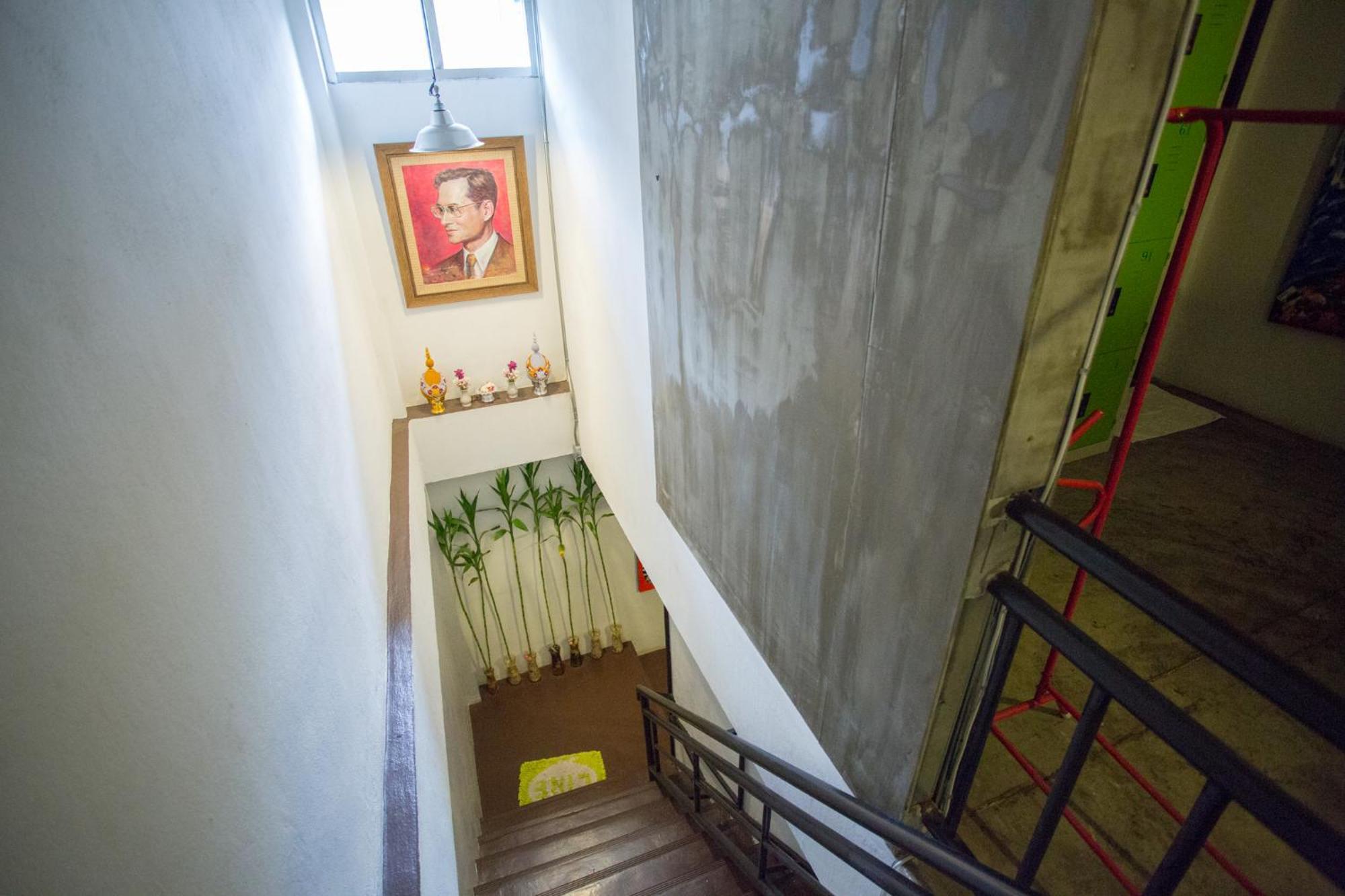Zz Hostel Chiang Mai Bagian luar foto